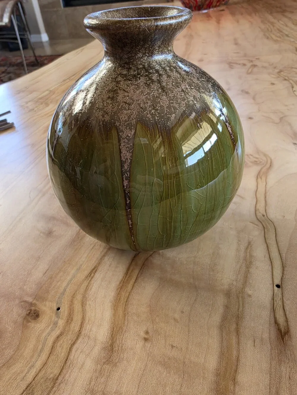 Handcrafted Green Ceramic Reed Diffuser Vase - Cabin Rustic Lodge - EUC